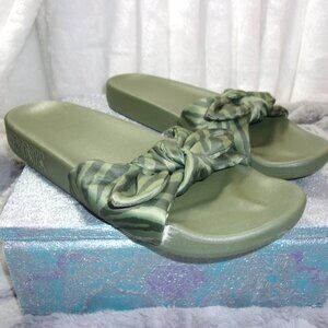 COPY - S-101 VICTORIA SECRET PINK GREEN ZEBRA BOW STRAP SLIDES